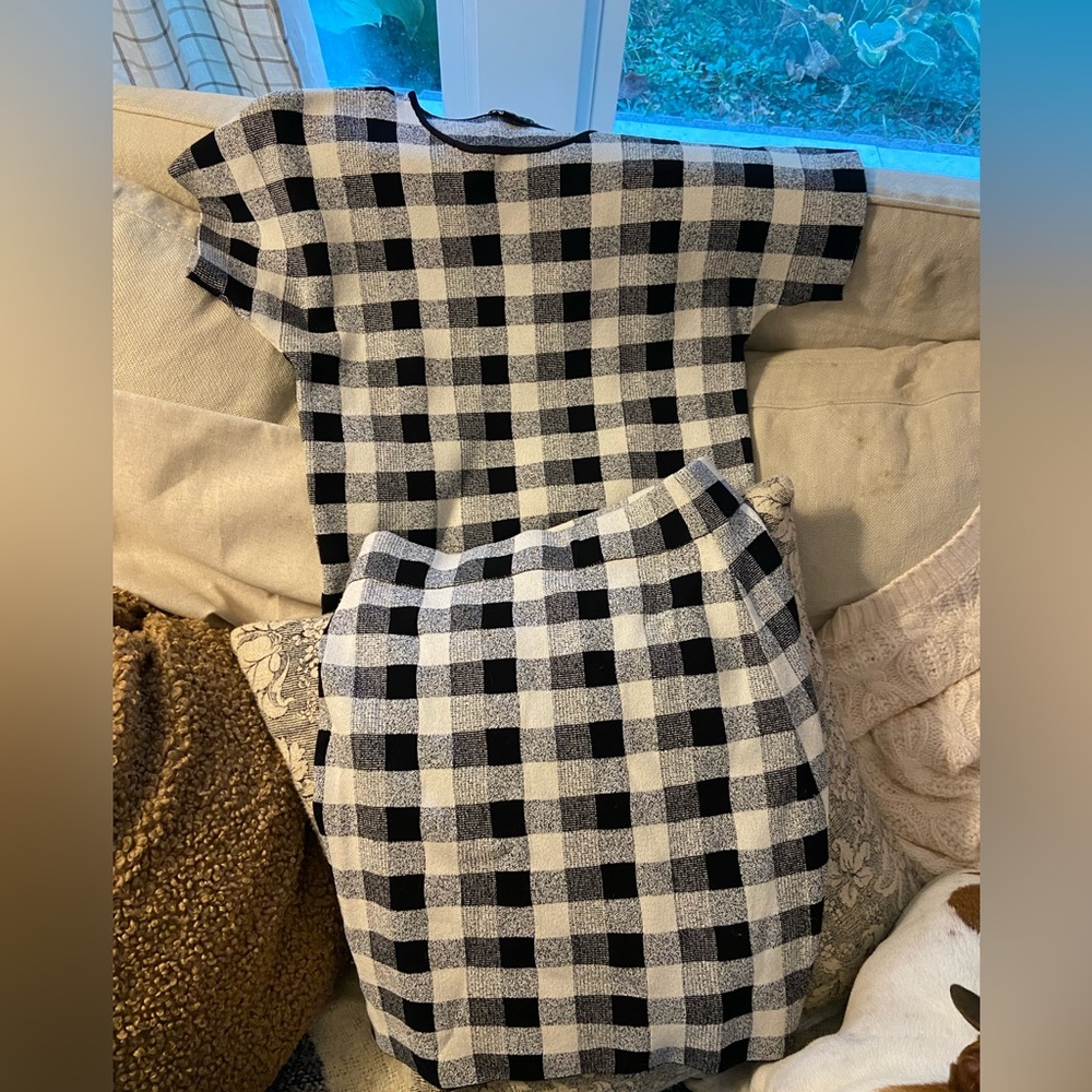 Theory Monochrome Plaid Knit Top and skirt set